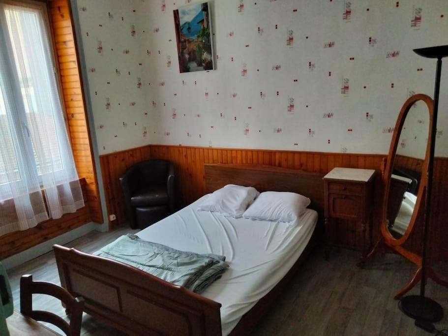 Ferienwohnung Le Nid Douillet Rustique Linge Fourni La Bourboule Exterior foto